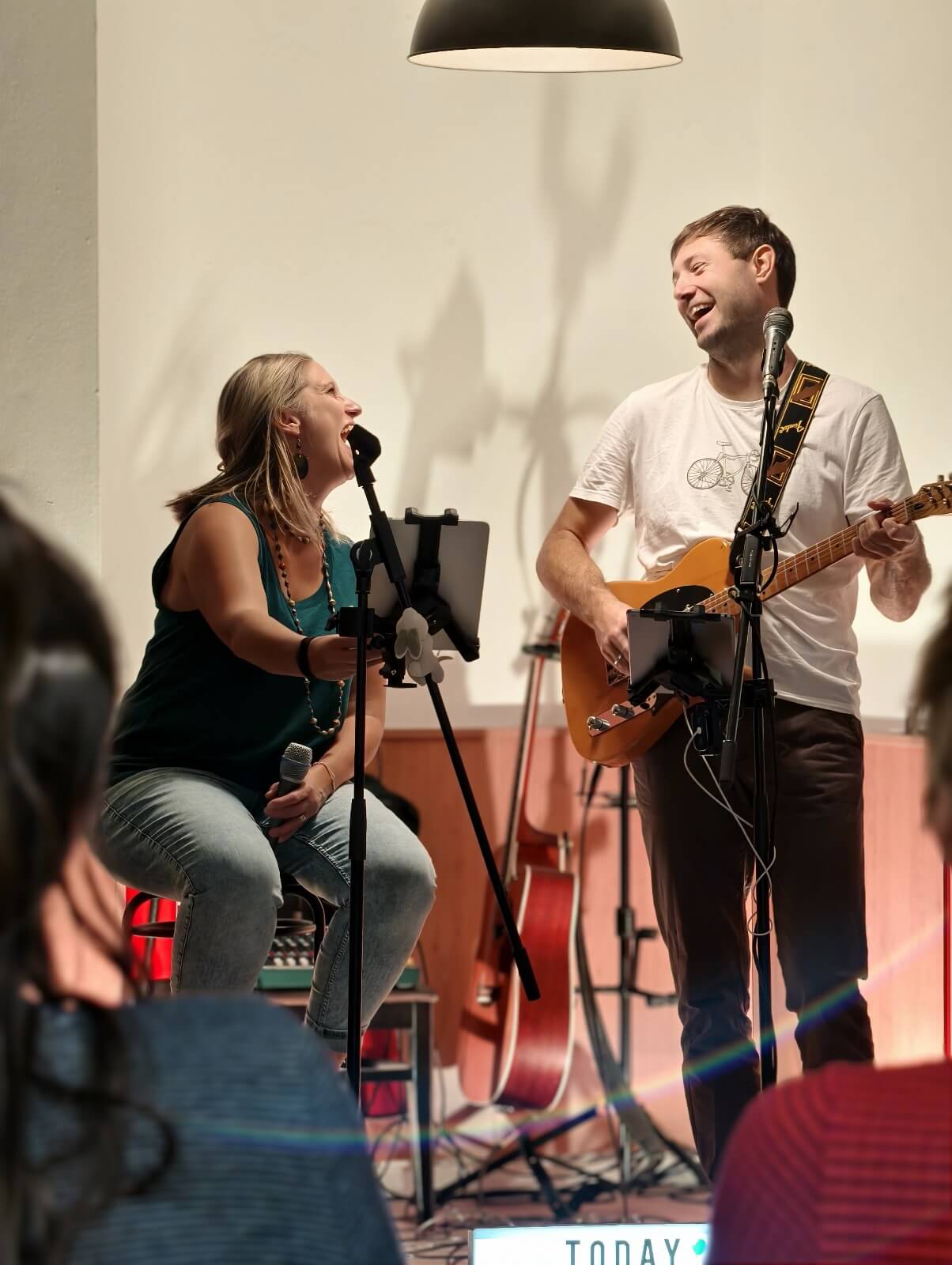 2rauf acoustic spielen bei der Musiknacht in Mühldorf 2